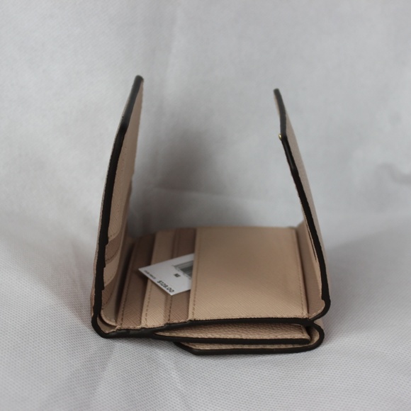 Michael Kors Hayes Medium Trifold Coin Case Wallet - Picture 8 of 8